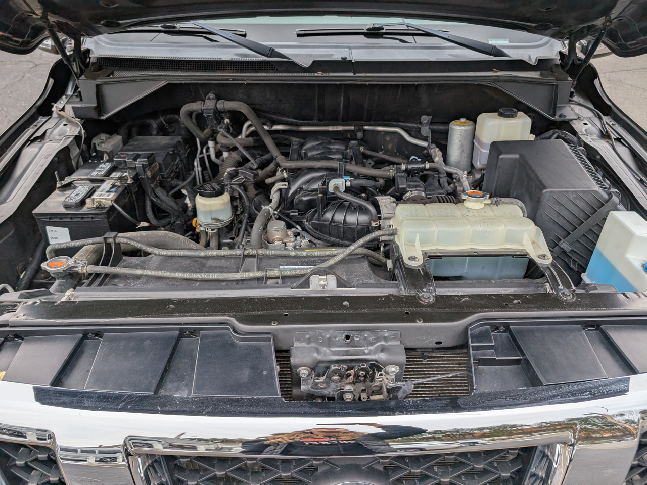 Nissan NV Passenger NV3500 HD SL V8 2018