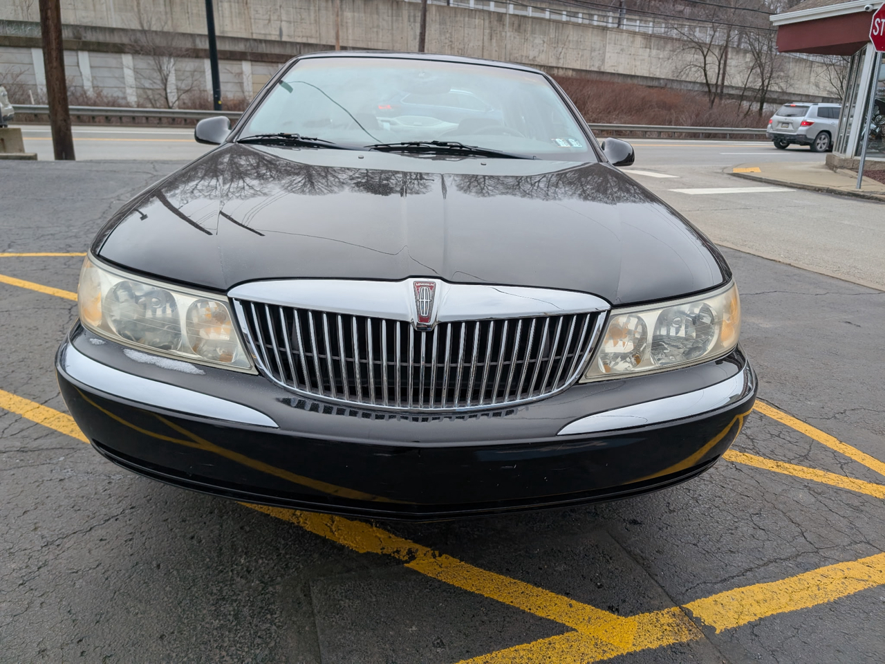 Lincoln Continental 4dr Sdn 1998