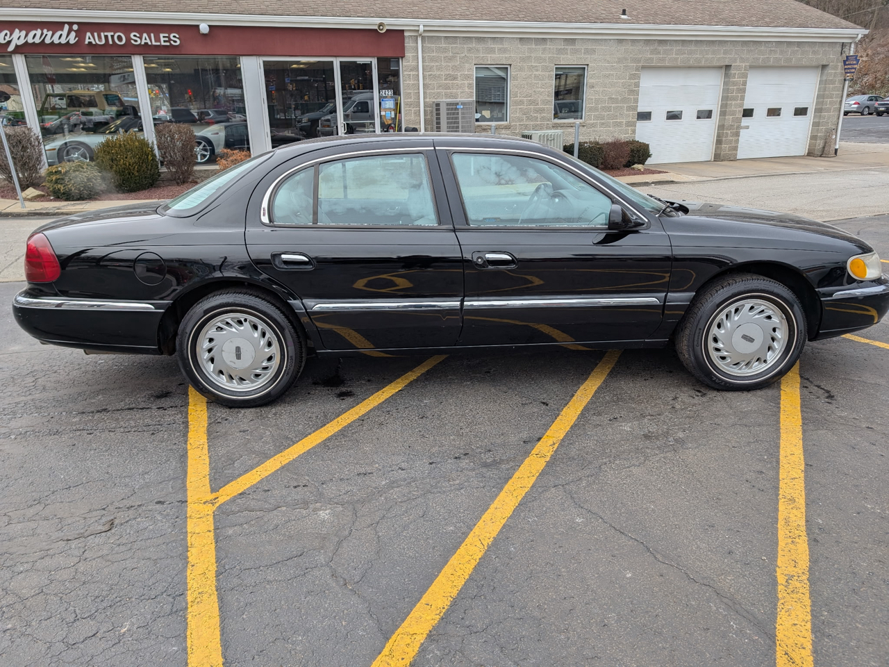 Lincoln Continental 4dr Sdn 1998