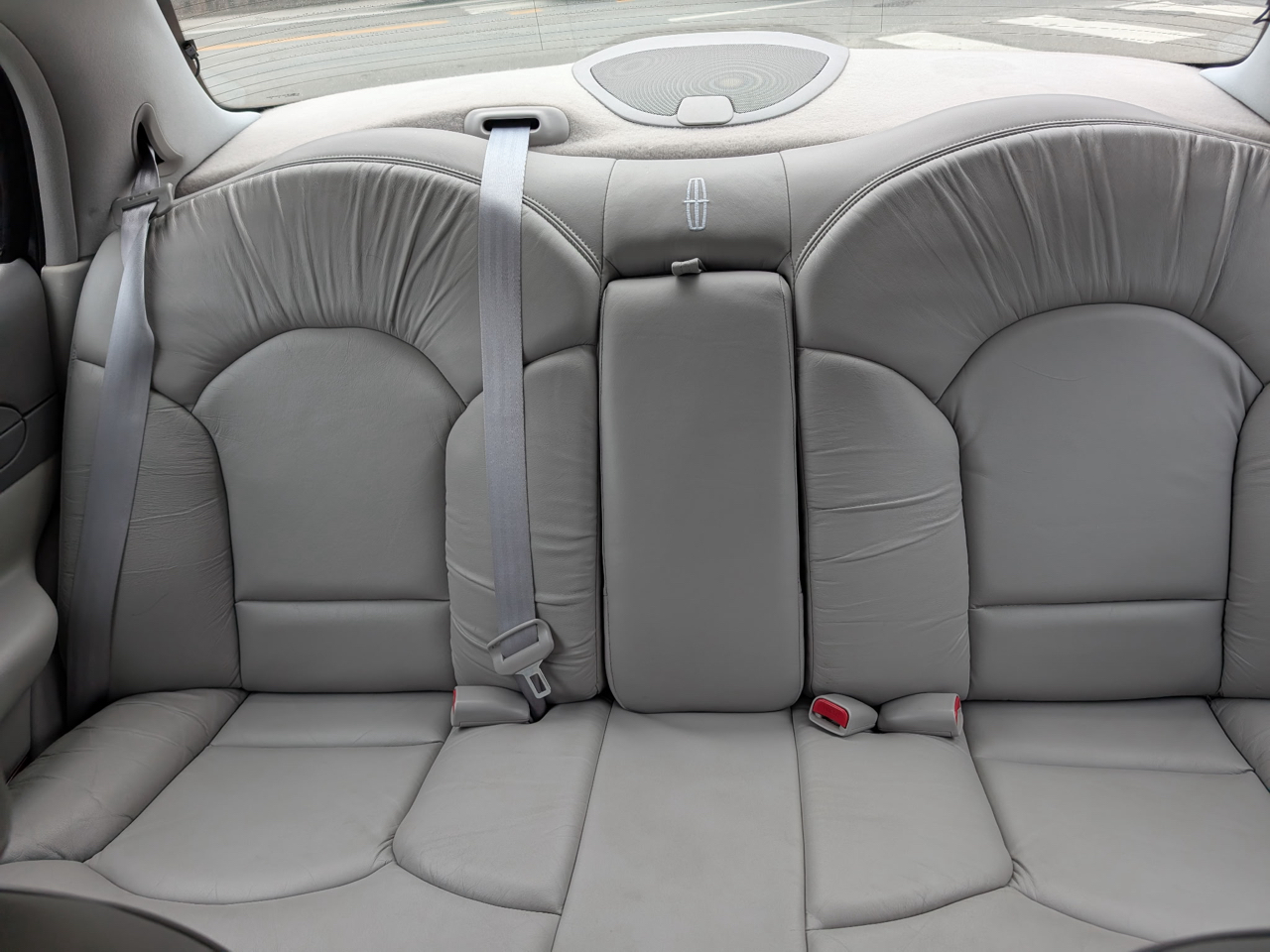 Lincoln Continental 4dr Sdn 1998