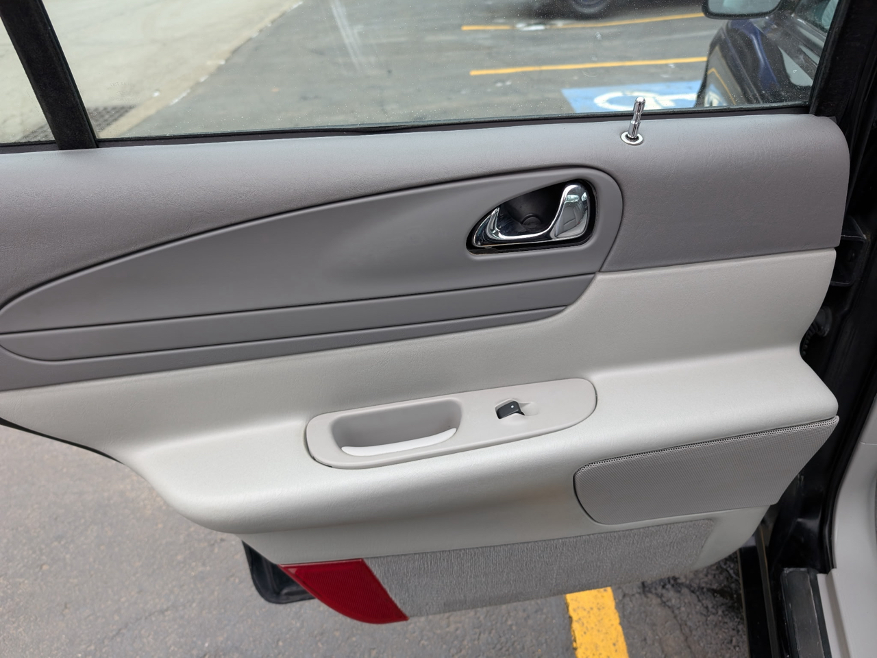 Lincoln Continental 4dr Sdn 1998