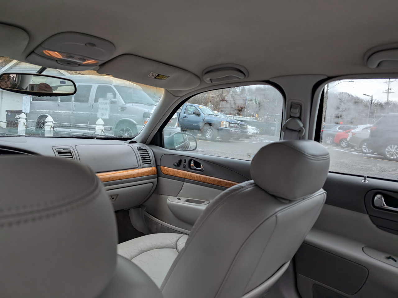 Lincoln Continental 4dr Sdn 1998