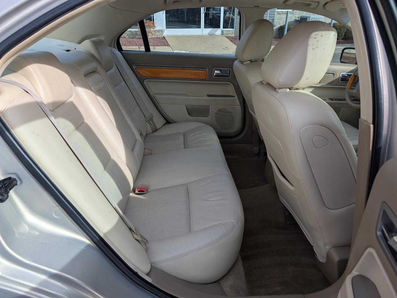 Lincoln MKZ 4dr Sdn FWD 2009