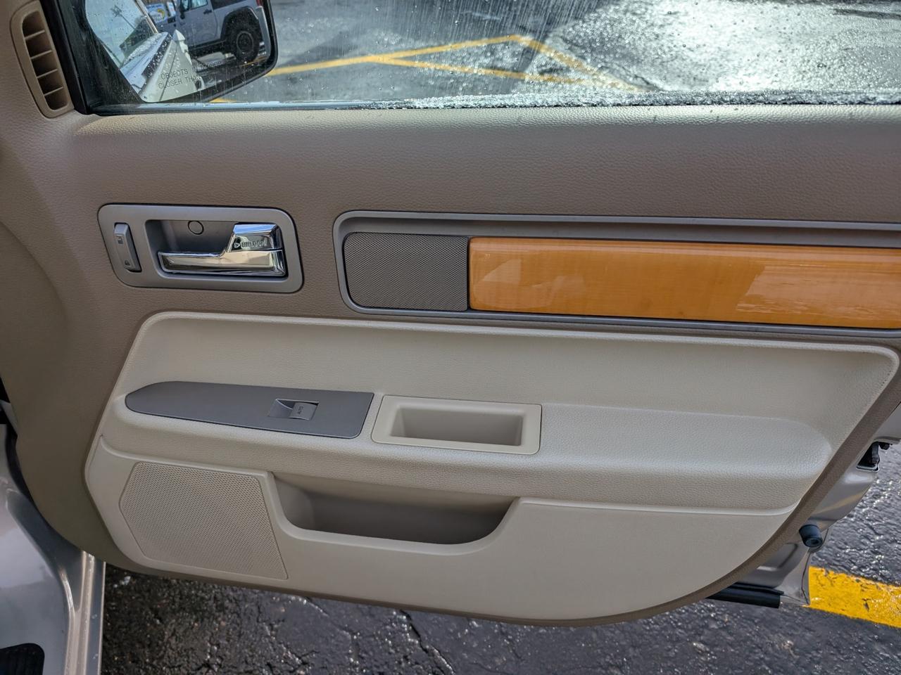 Lincoln MKZ 4dr Sdn FWD 2009