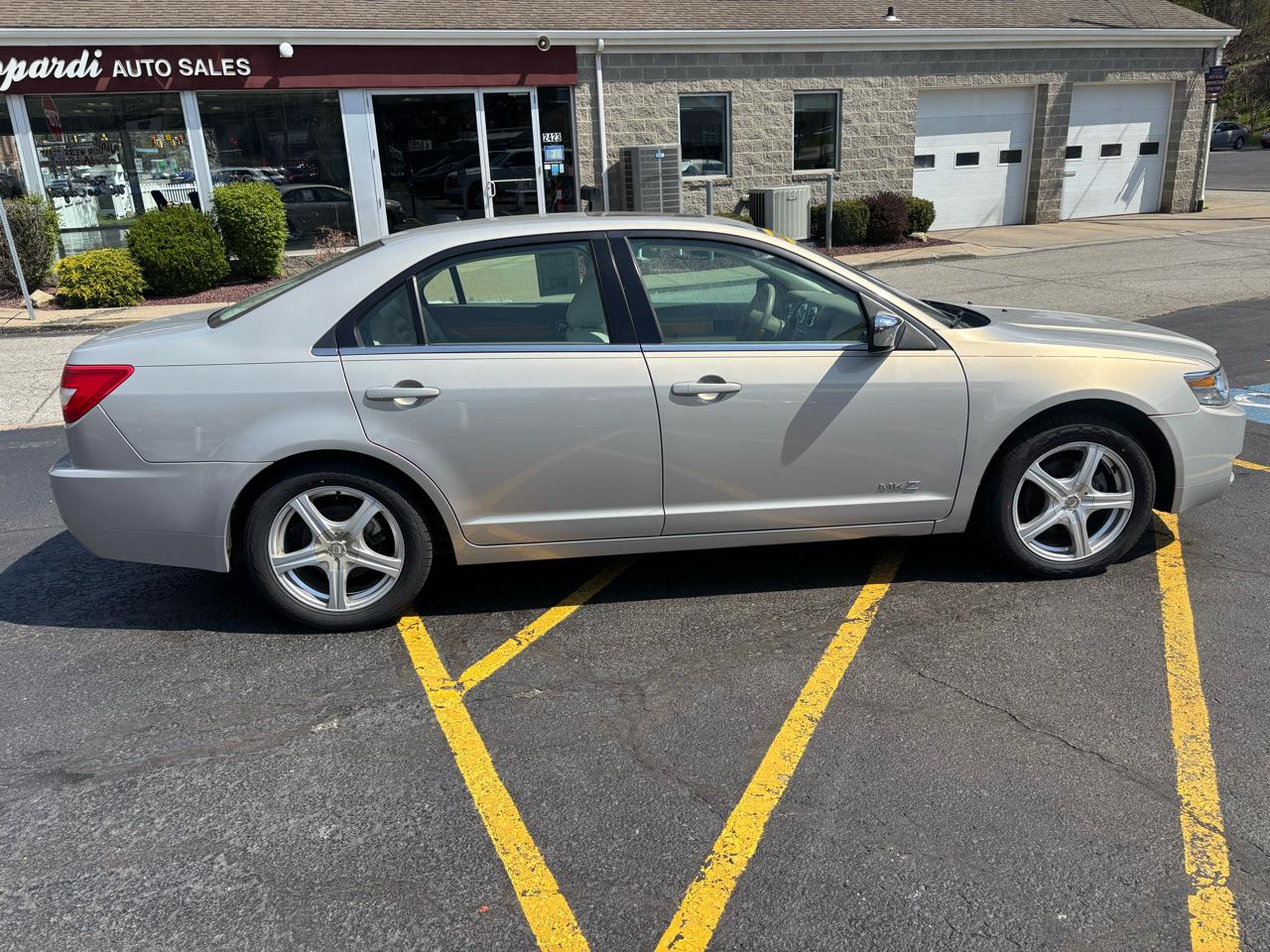 Lincoln MKZ 4dr Sdn FWD 2009