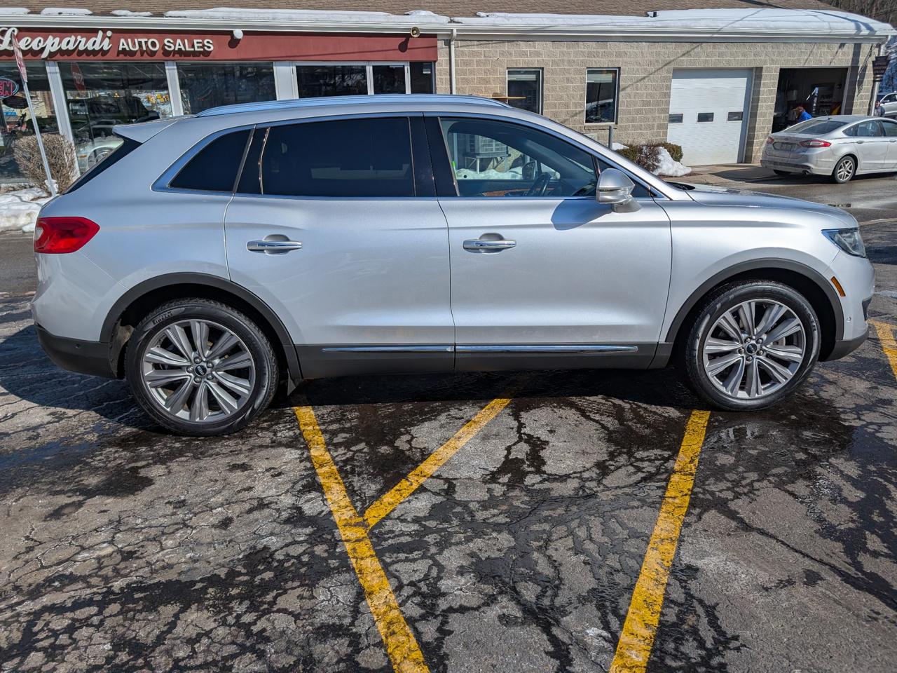Lincoln MKX AWD 4dr Reserve 2016