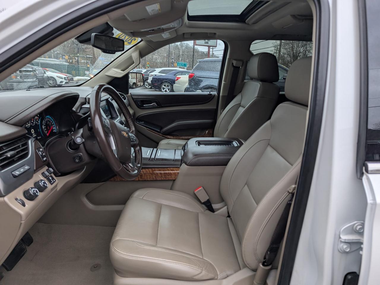 Chevrolet Tahoe 4WD 4dr Premier 2020