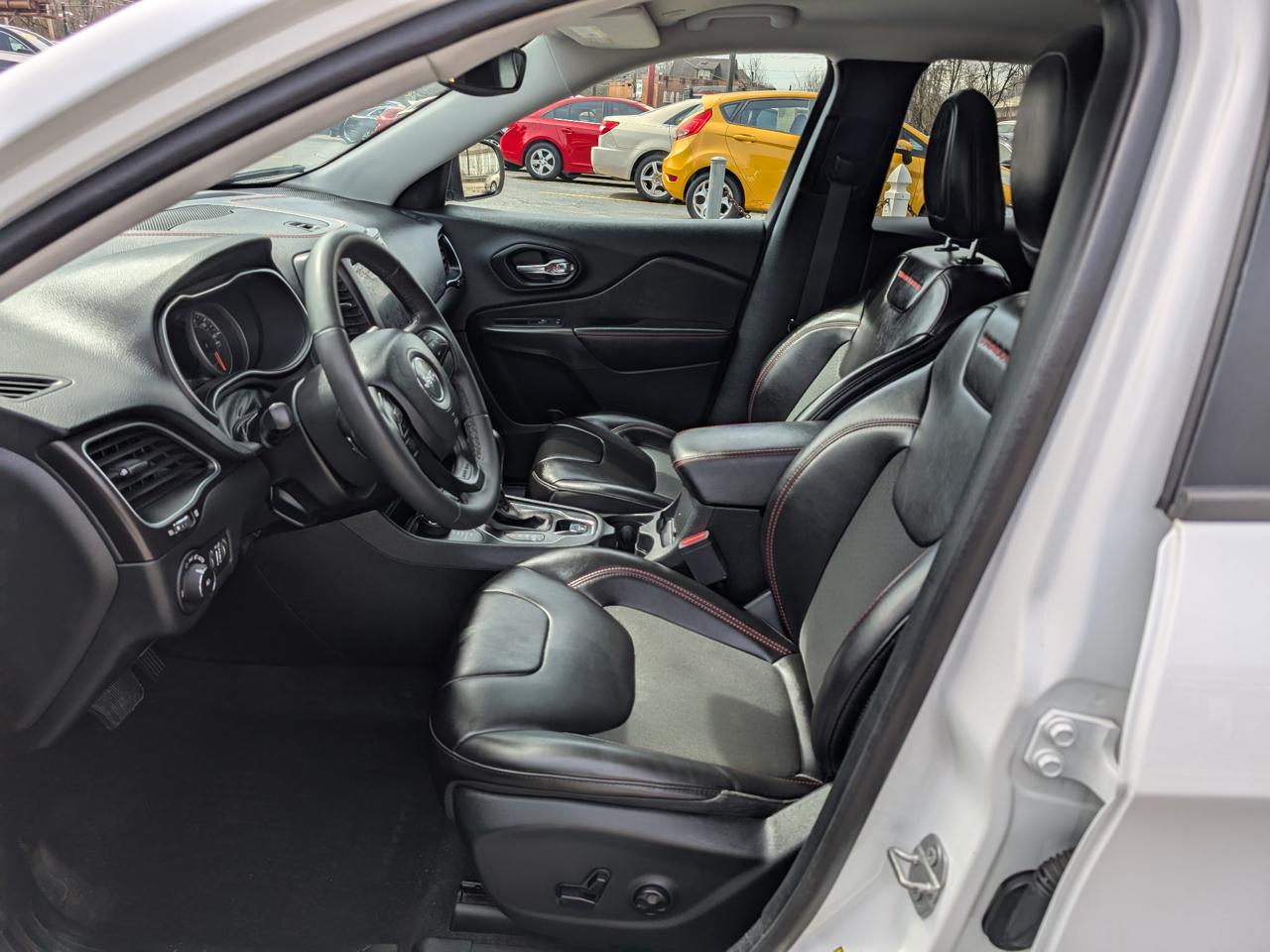 Jeep Cherokee Trailhawk 4x4 2020