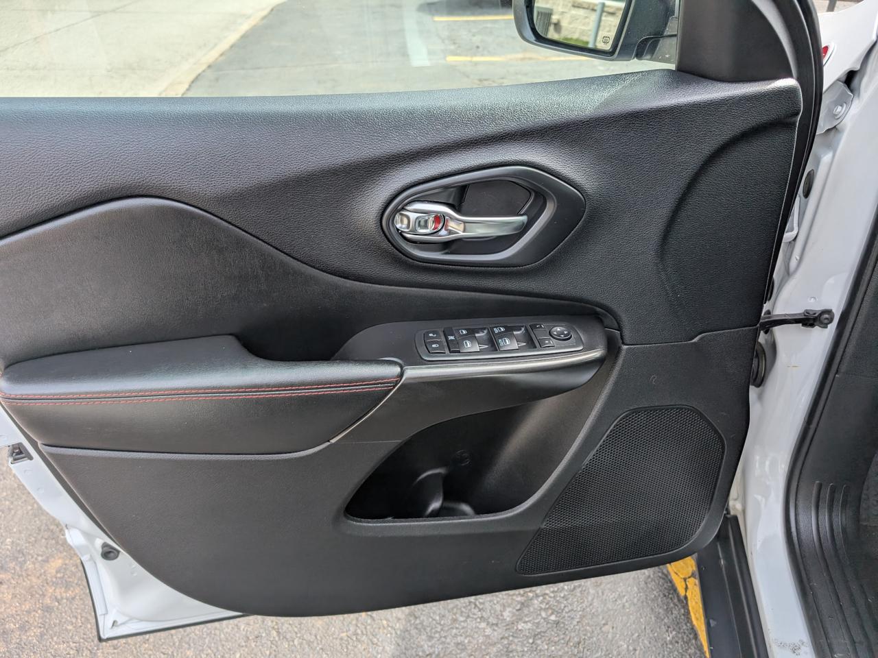 Jeep Cherokee Trailhawk 4x4 2020