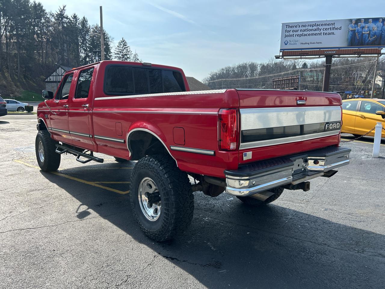 Ford F-350 Crew Cab Styleside 168" WB SRW 4WD 1993