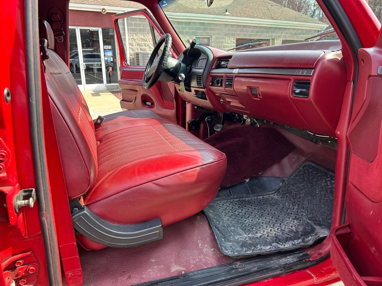 Ford F-350 Crew Cab Styleside 168" WB SRW 4WD 1993