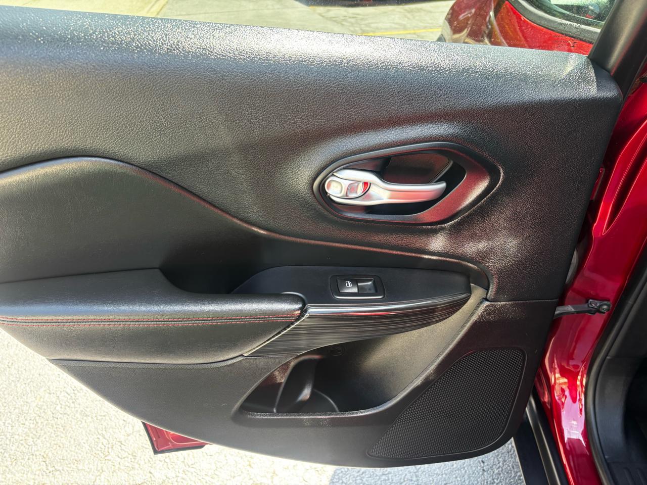 Jeep Cherokee 4WD 4dr Trailhawk 2015