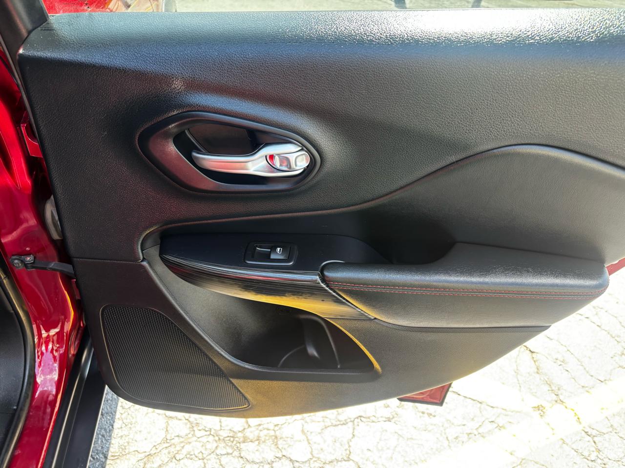 Jeep Cherokee 4WD 4dr Trailhawk 2015