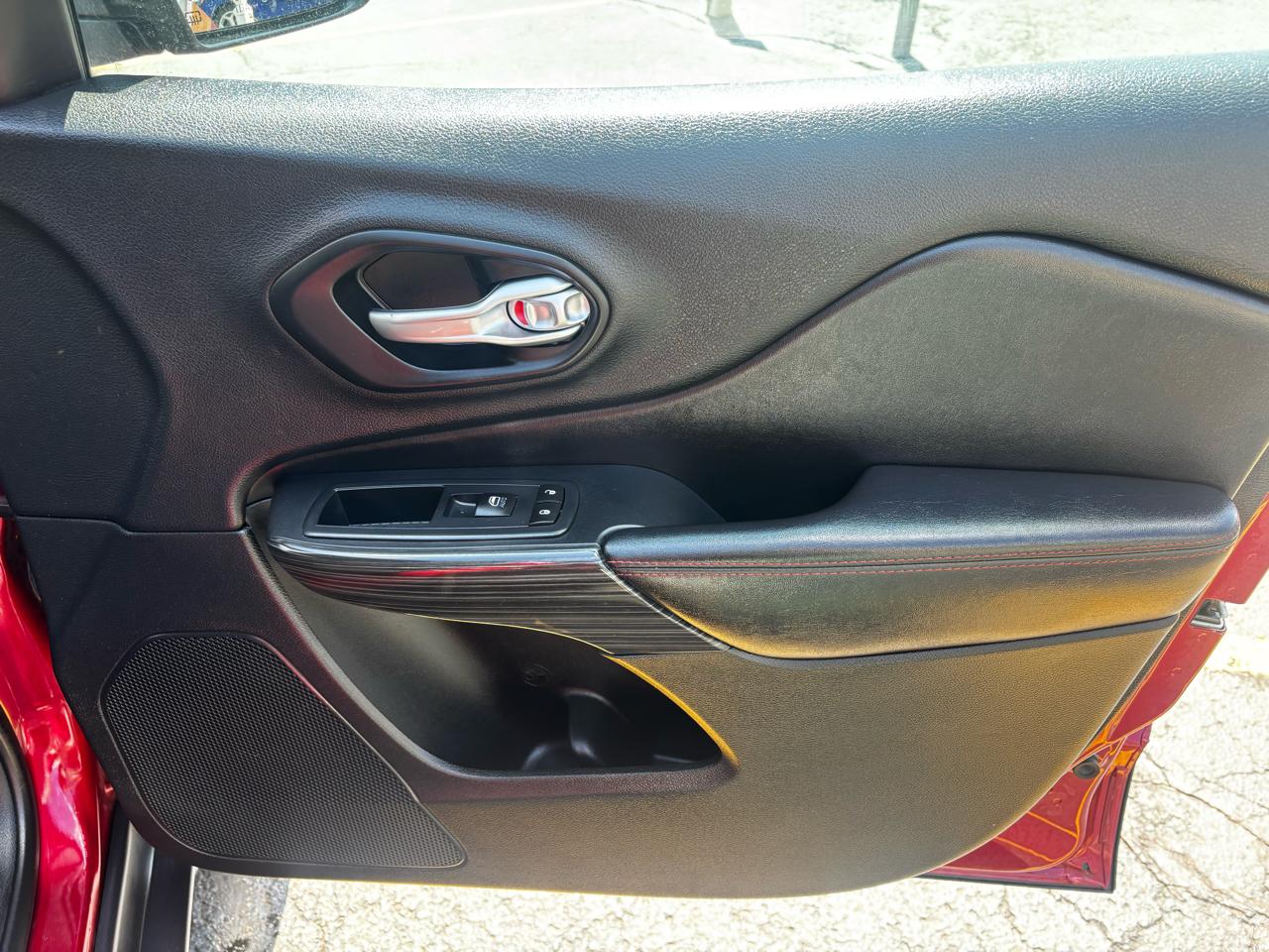 Jeep Cherokee 4WD 4dr Trailhawk 2015