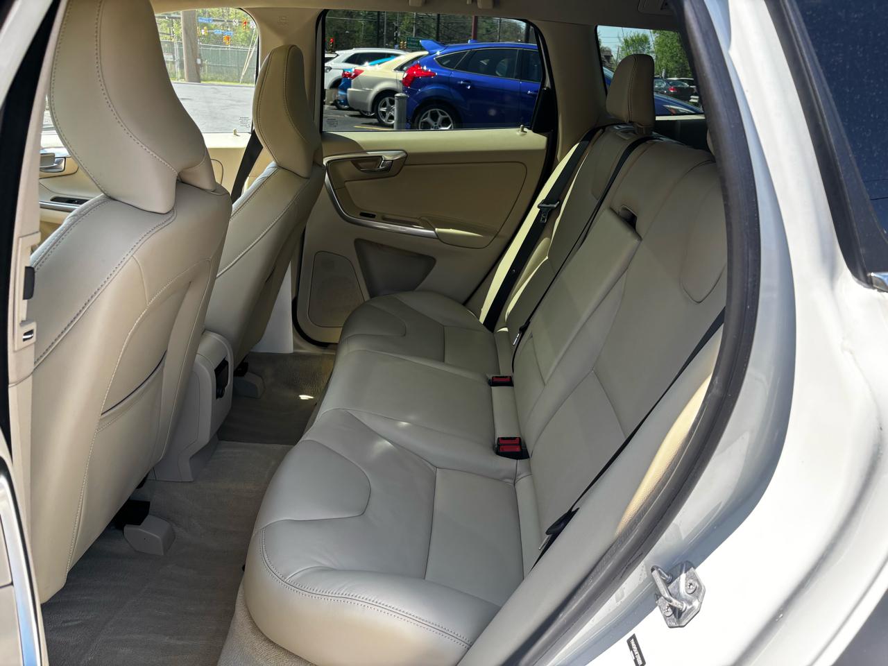 Volvo XC60 2015.5 FWD 4dr T5 Drive-E Premier 2015