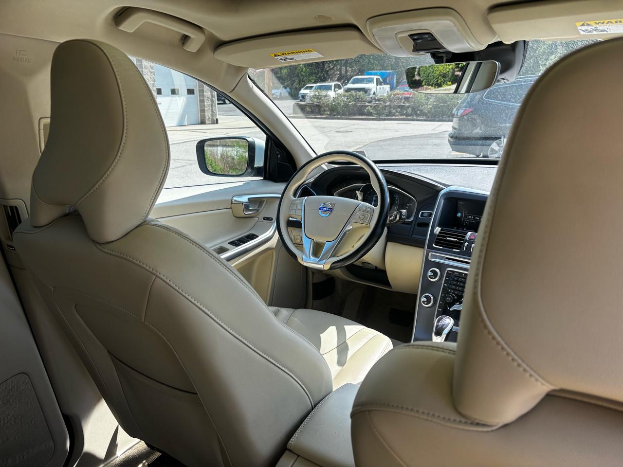 Volvo XC60 2015.5 FWD 4dr T5 Drive-E Premier 2015