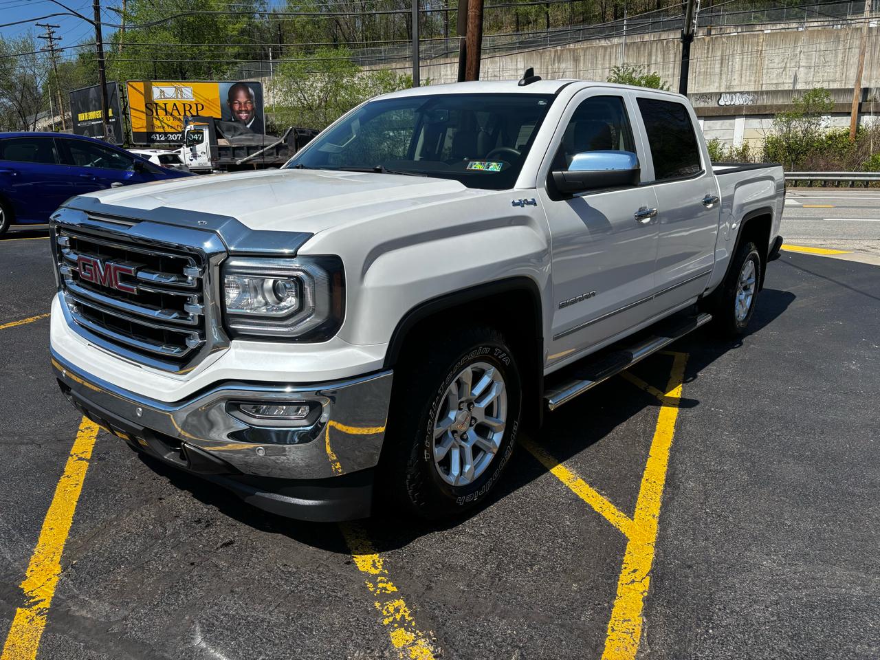 GMC Sierra 1500 4WD Crew Cab 143.5" SLT 2017