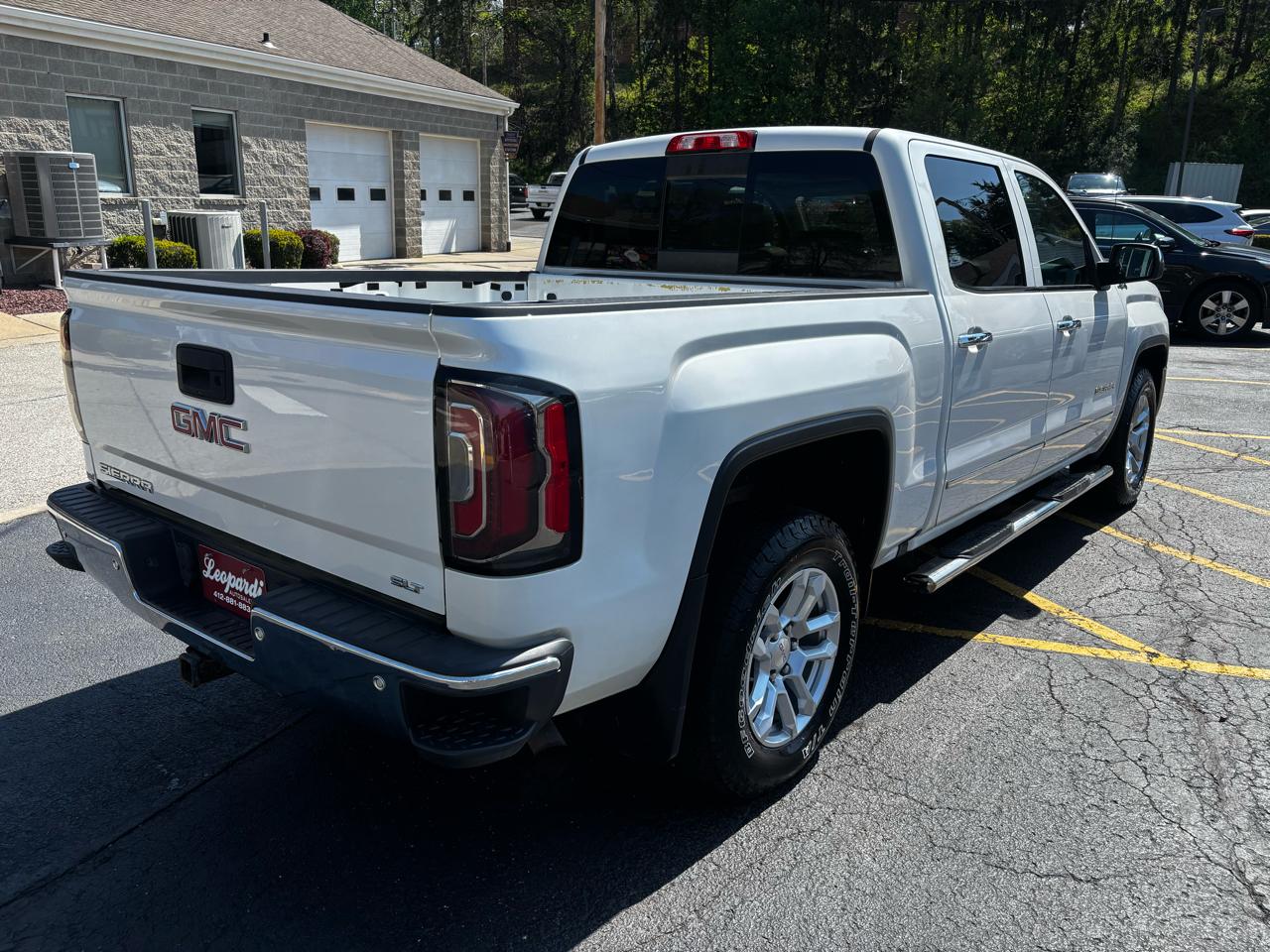 GMC Sierra 1500 4WD Crew Cab 143.5" SLT 2017