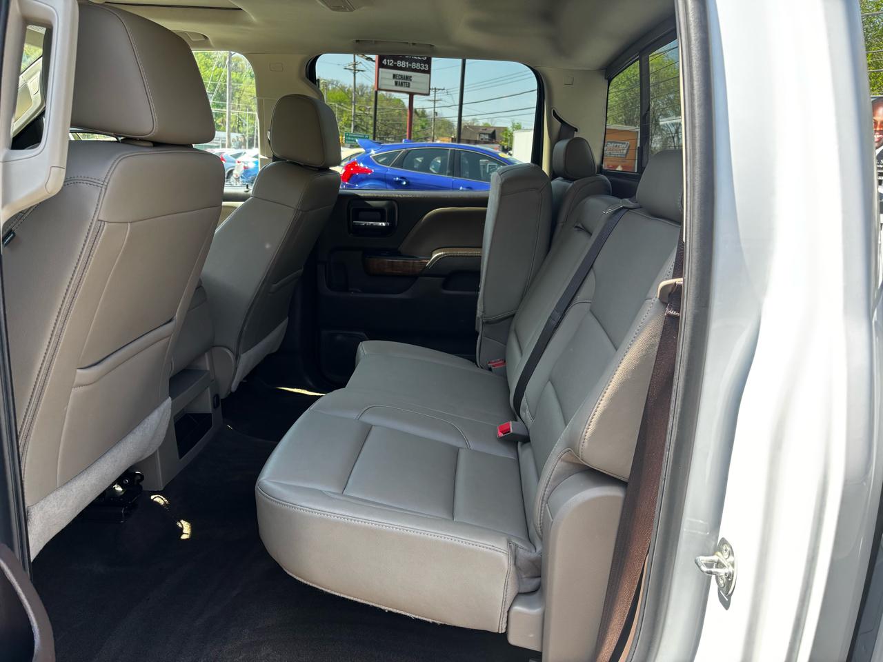 GMC Sierra 1500 4WD Crew Cab 143.5" SLT 2017