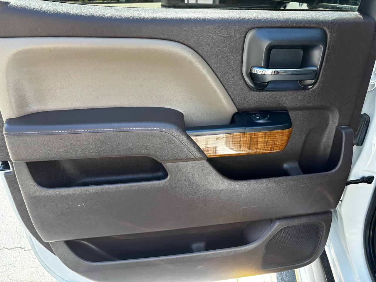 GMC Sierra 1500 4WD Crew Cab 143.5" SLT 2017