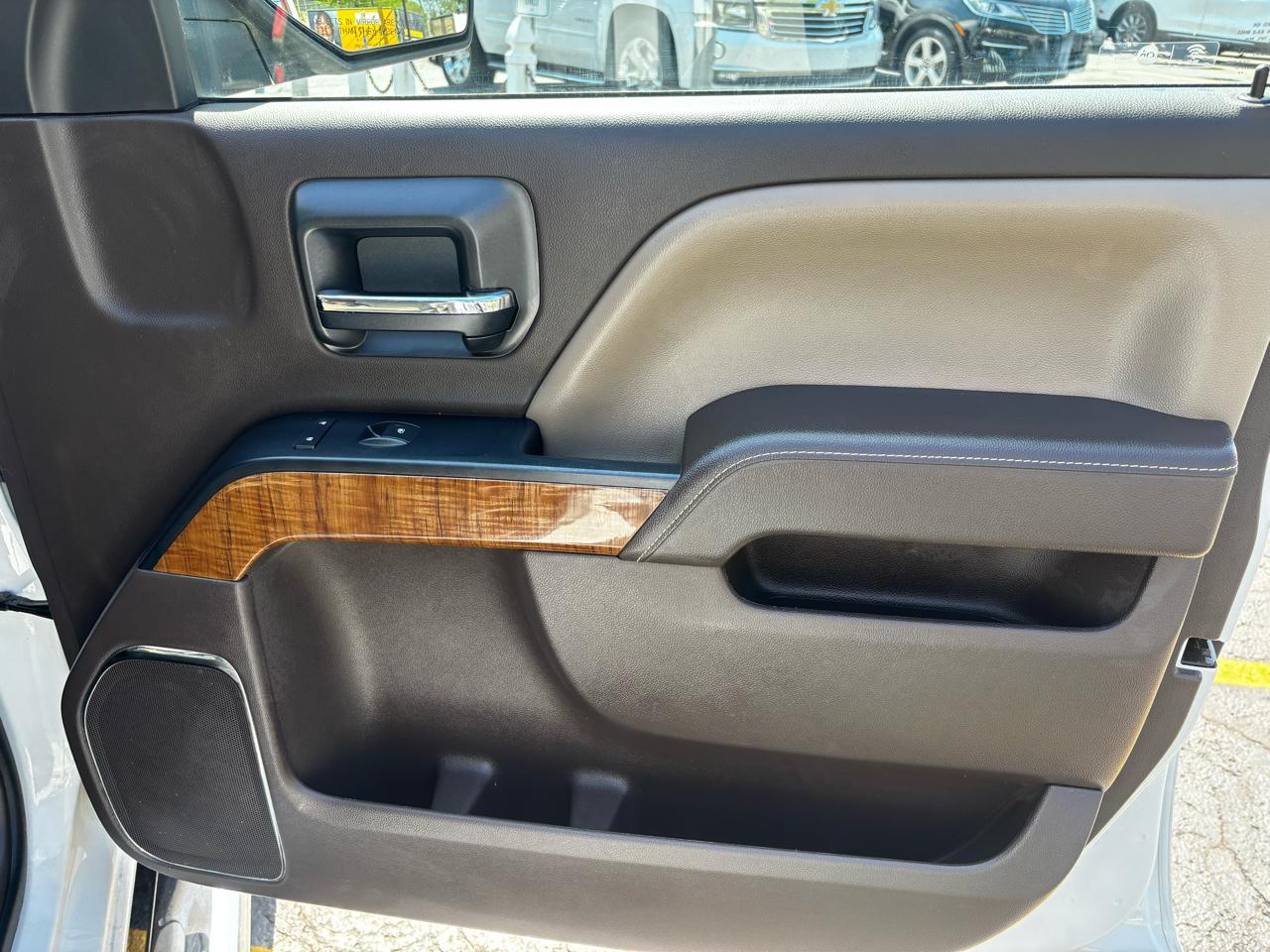 GMC Sierra 1500 4WD Crew Cab 143.5" SLT 2017