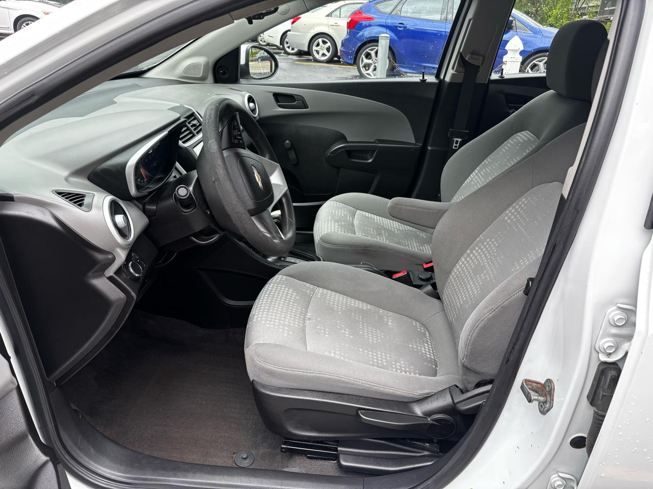 Chevrolet Sonic 5dr HB Auto LT w/1FL 2017