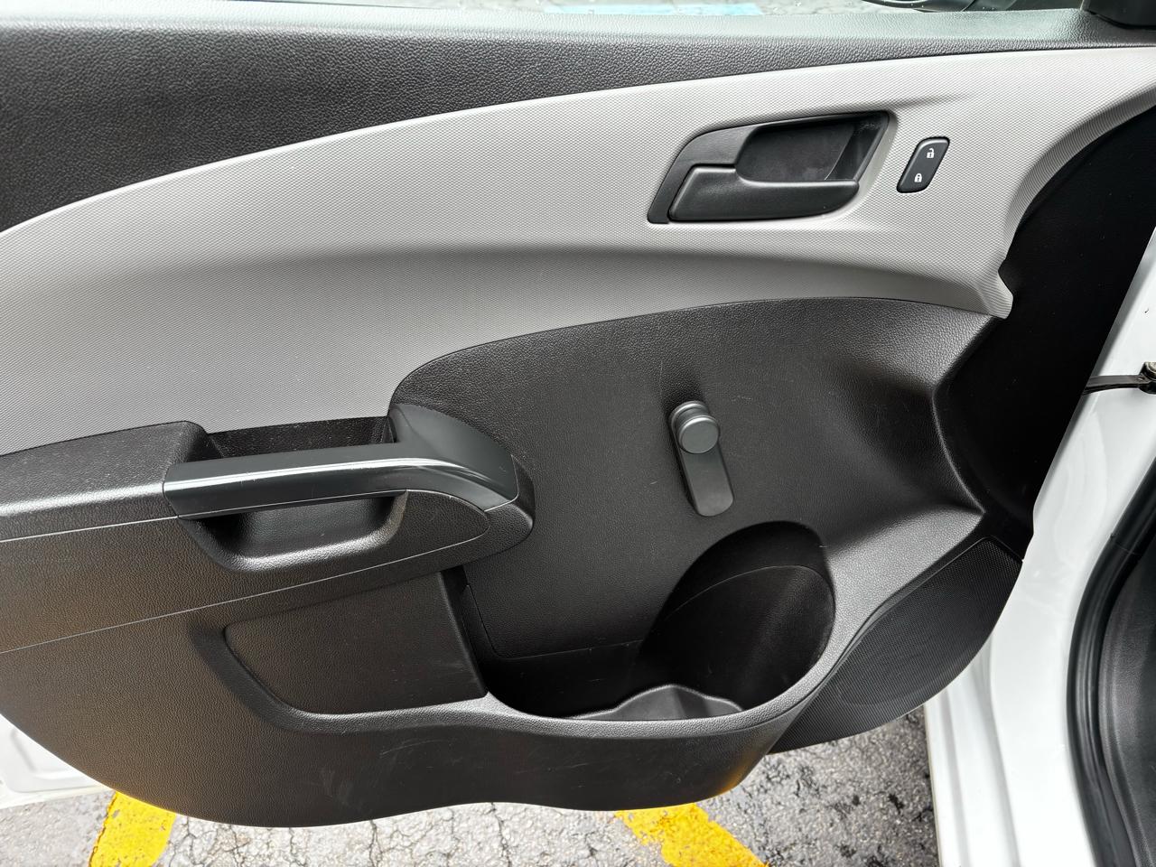 Chevrolet Sonic 5dr HB Auto LT w/1FL 2017