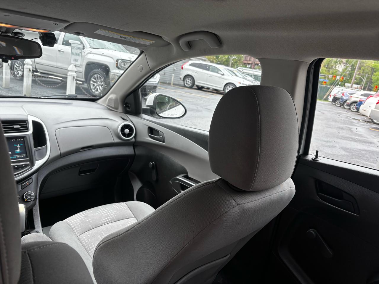 Chevrolet Sonic 5dr HB Auto LT w/1FL 2017