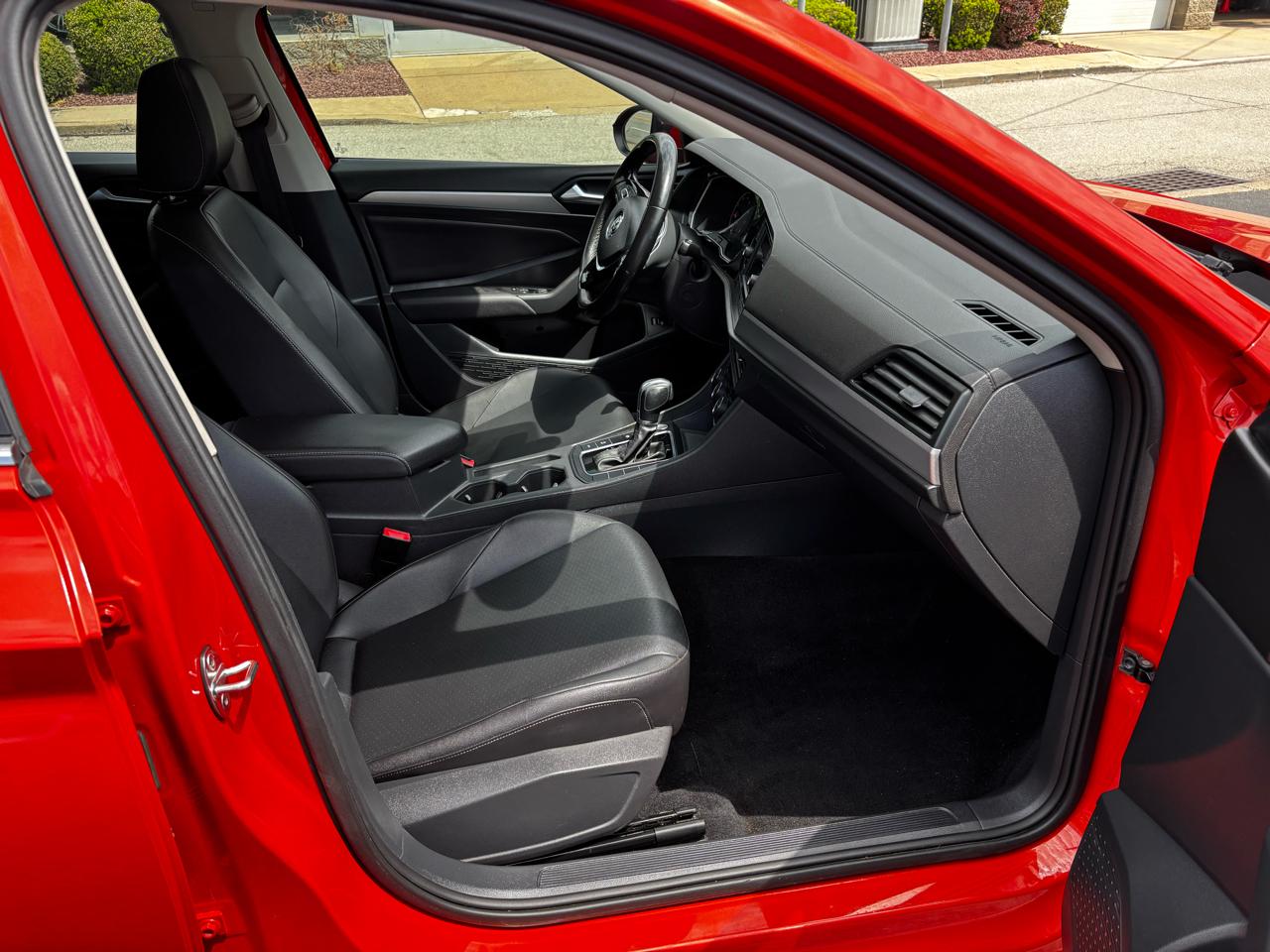 Volkswagen Jetta R-Line Auto w/SULEV 2019