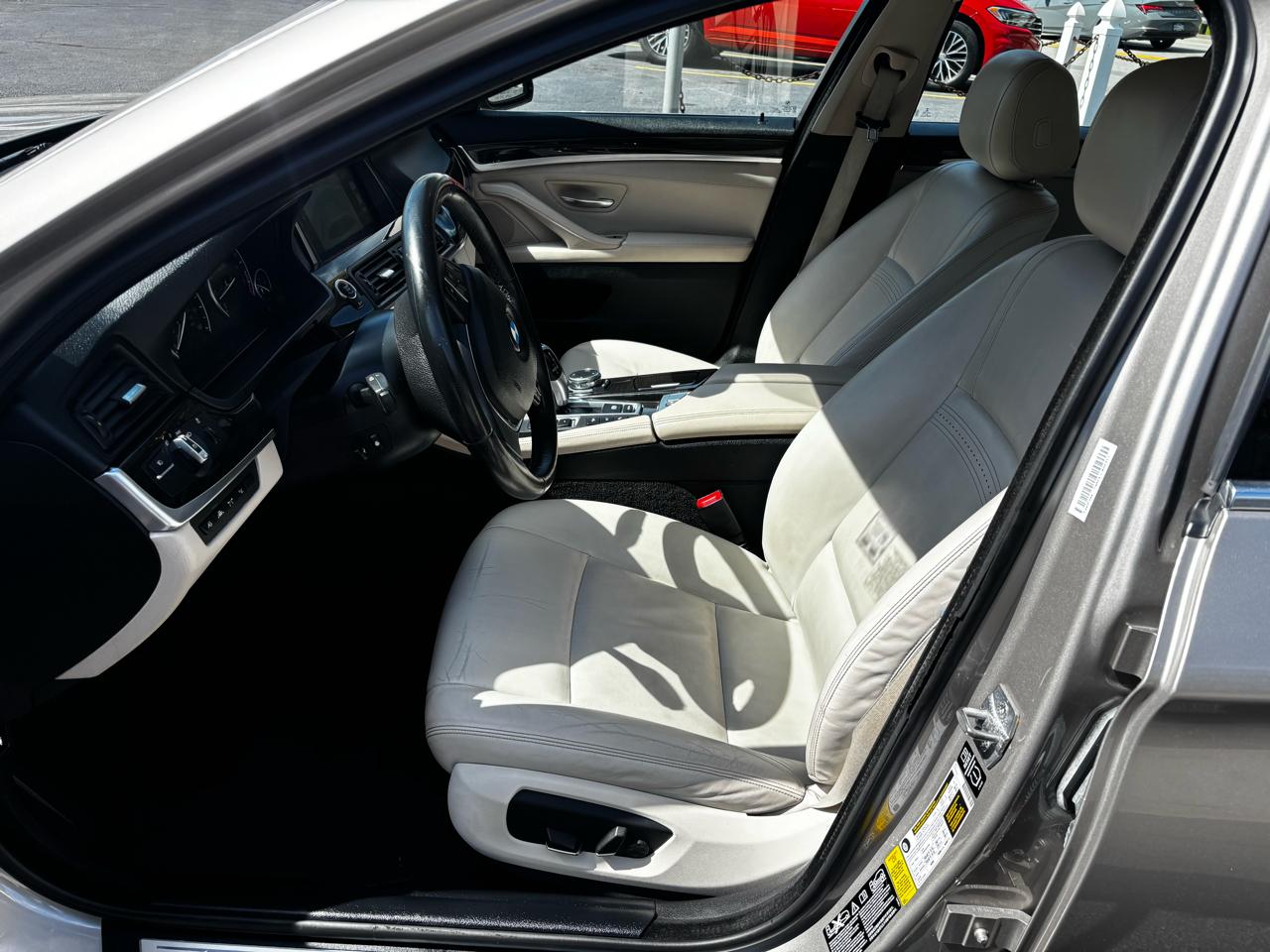 BMW 5 Series 4dr Sdn 535i xDrive AWD 2014