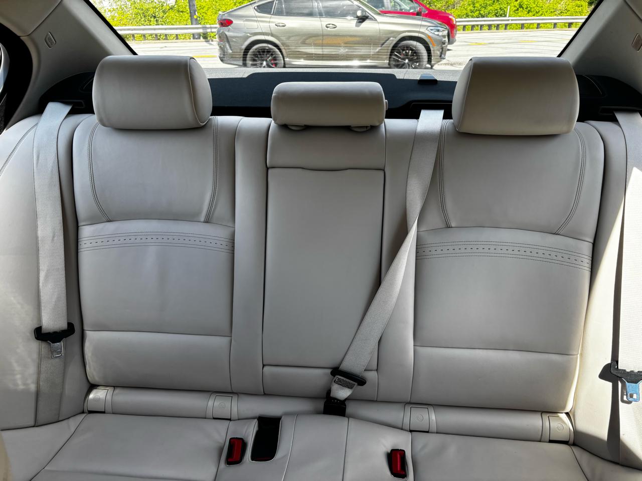 BMW 5 Series 4dr Sdn 535i xDrive AWD 2014