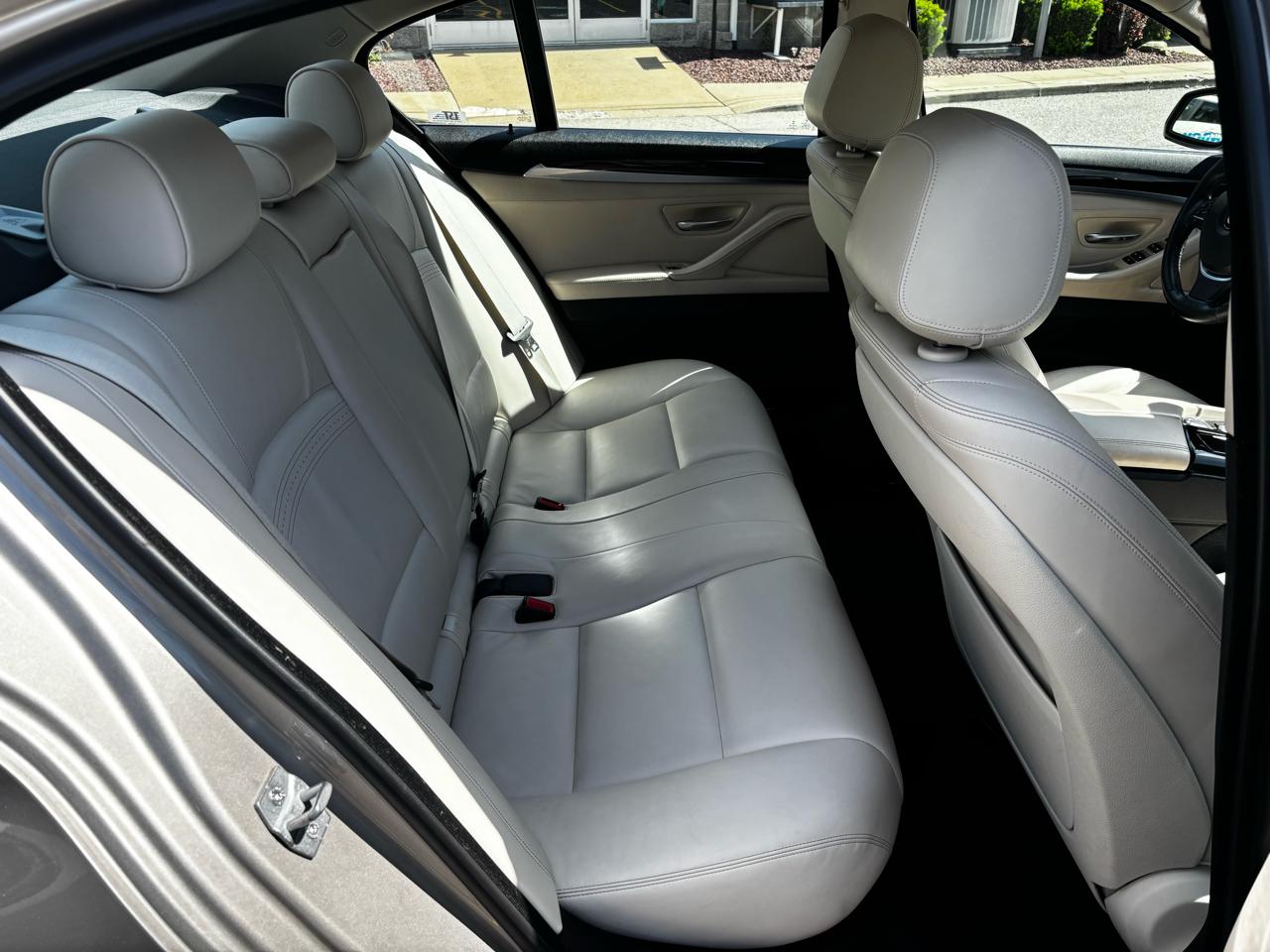 BMW 5 Series 4dr Sdn 535i xDrive AWD 2014