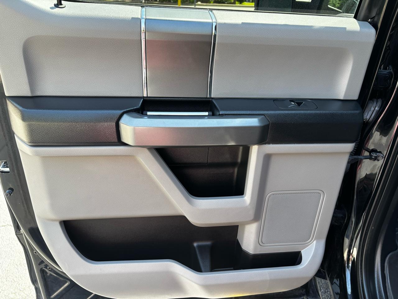 Ford F-150 4WD SuperCrew 139" XLT 2016