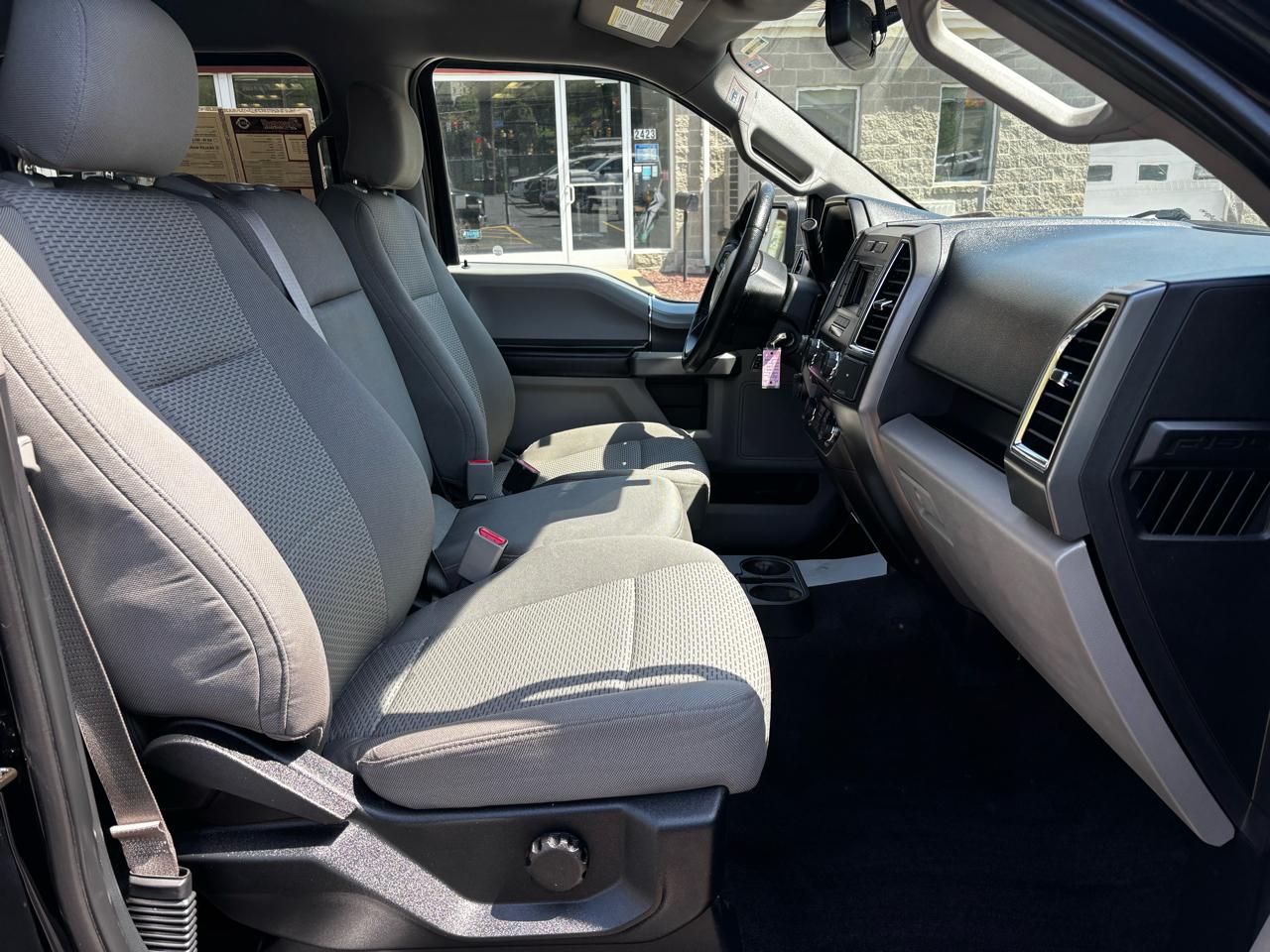 Ford F-150 4WD SuperCrew 139" XLT 2016