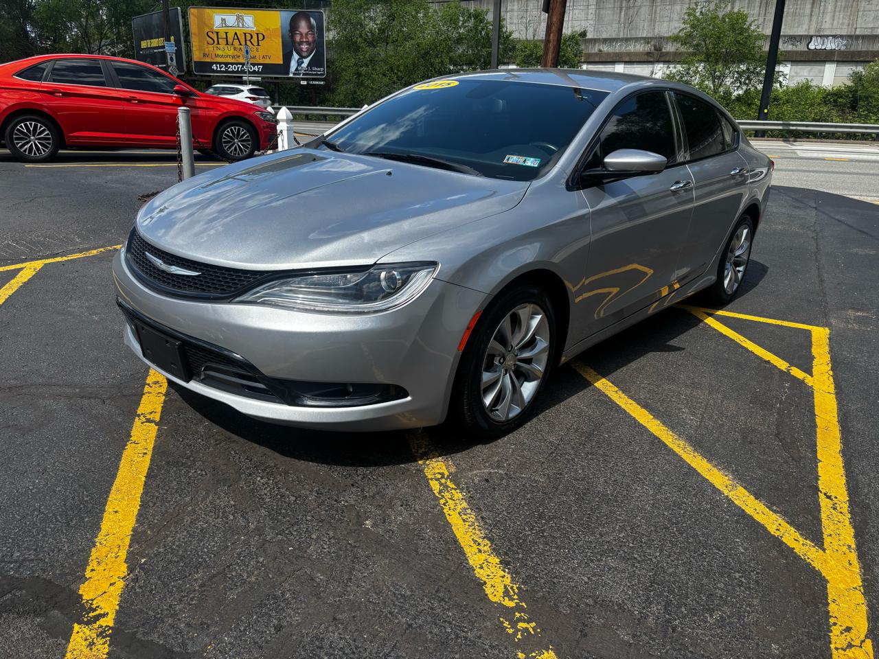 Chrysler 200 4dr Sdn S AWD 2015