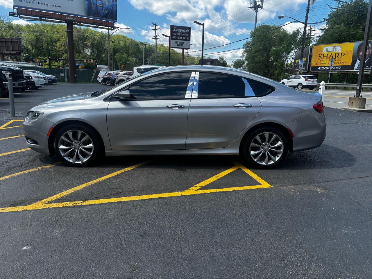 Chrysler 200 4dr Sdn S AWD 2015