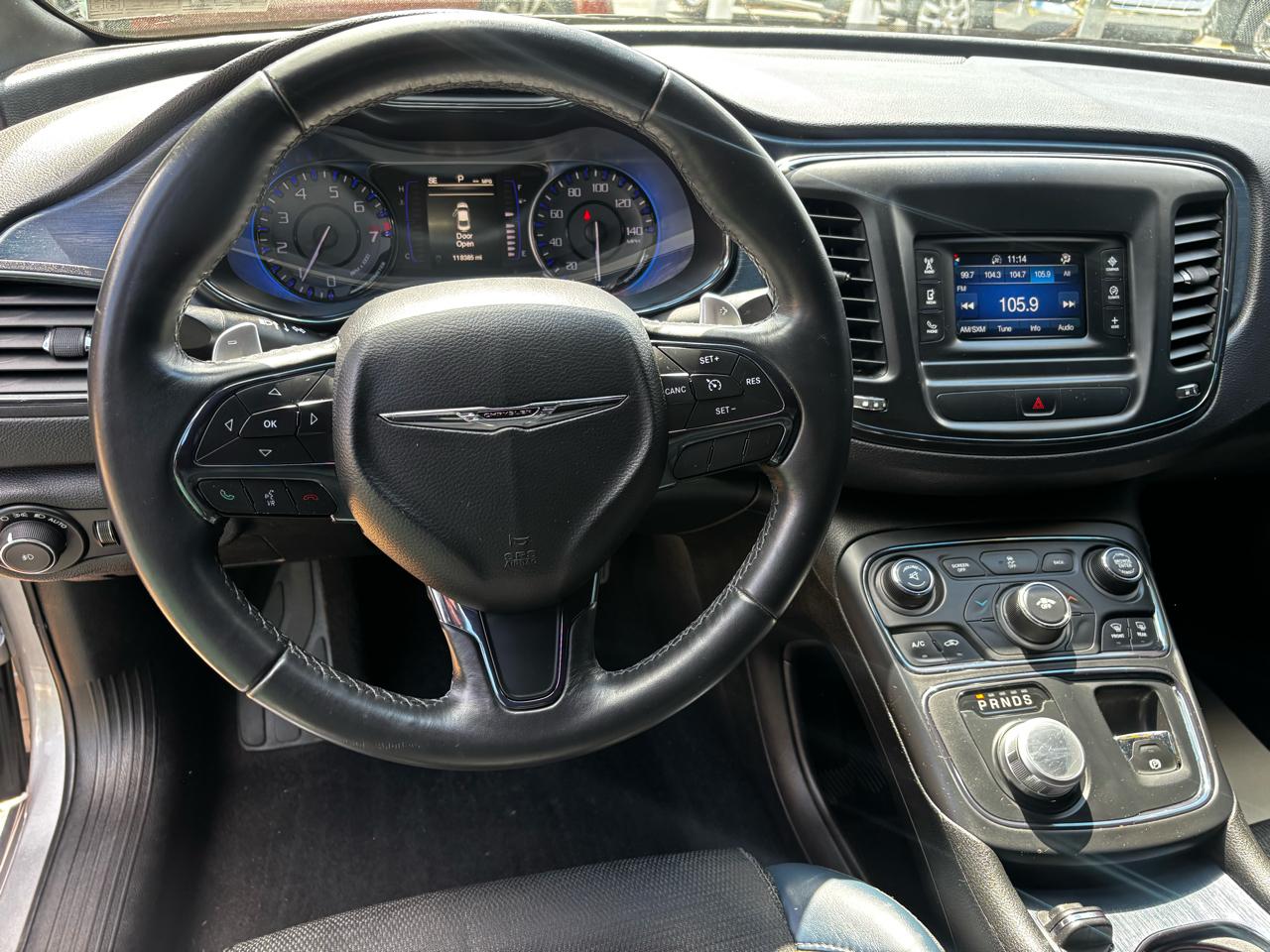 Chrysler 200 4dr Sdn S AWD 2015