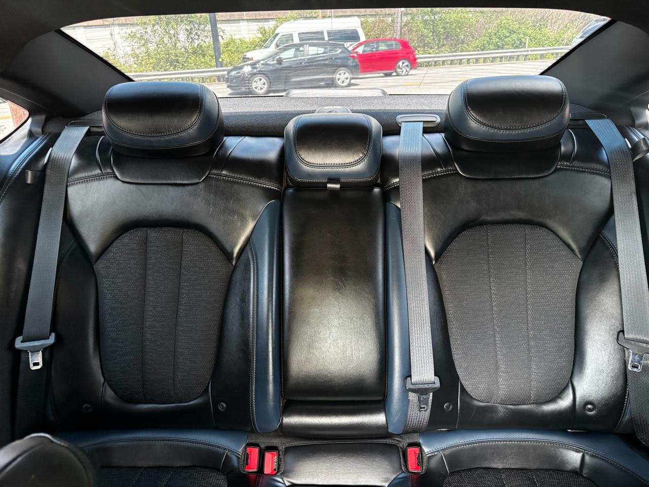 Chrysler 200 4dr Sdn S AWD 2015