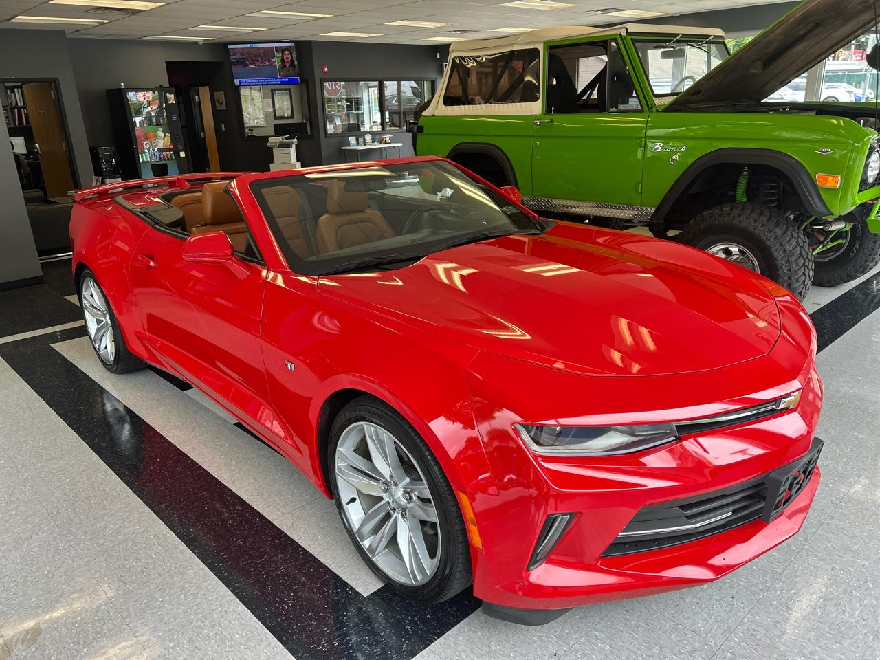 Chevrolet Camaro 2dr Conv 2LT 2017