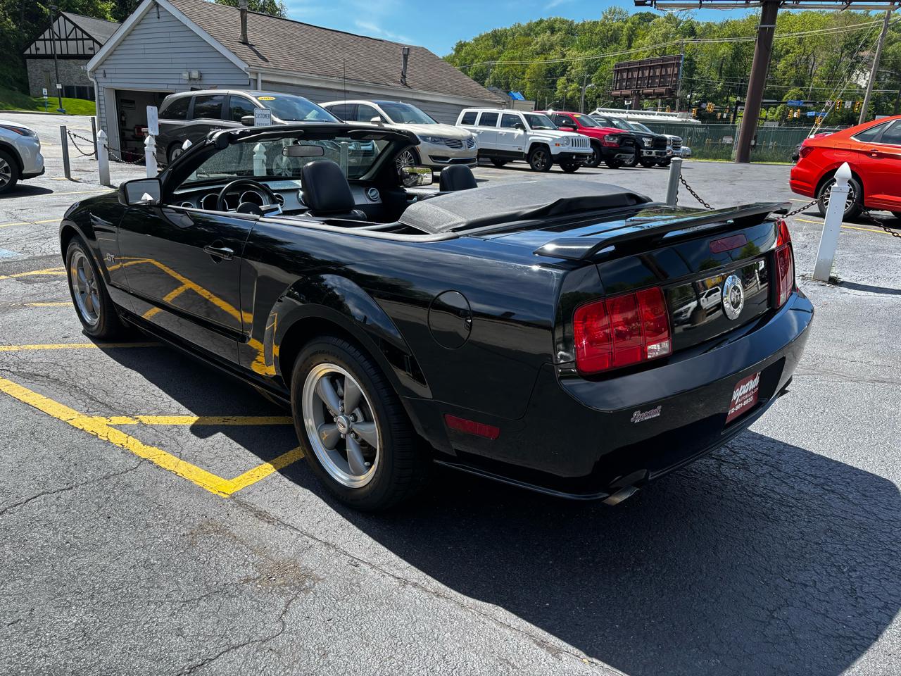 Ford Mustang 2dr Conv GT Deluxe 2005