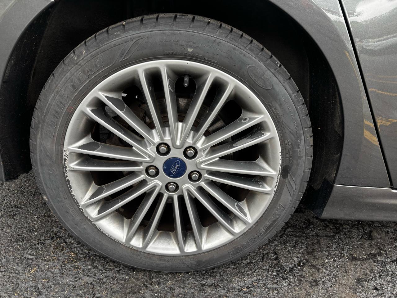 Ford Fusion SE FWD 2017
