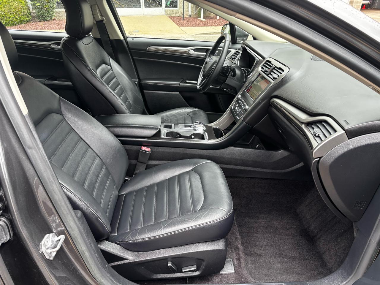 Ford Fusion SE FWD 2017