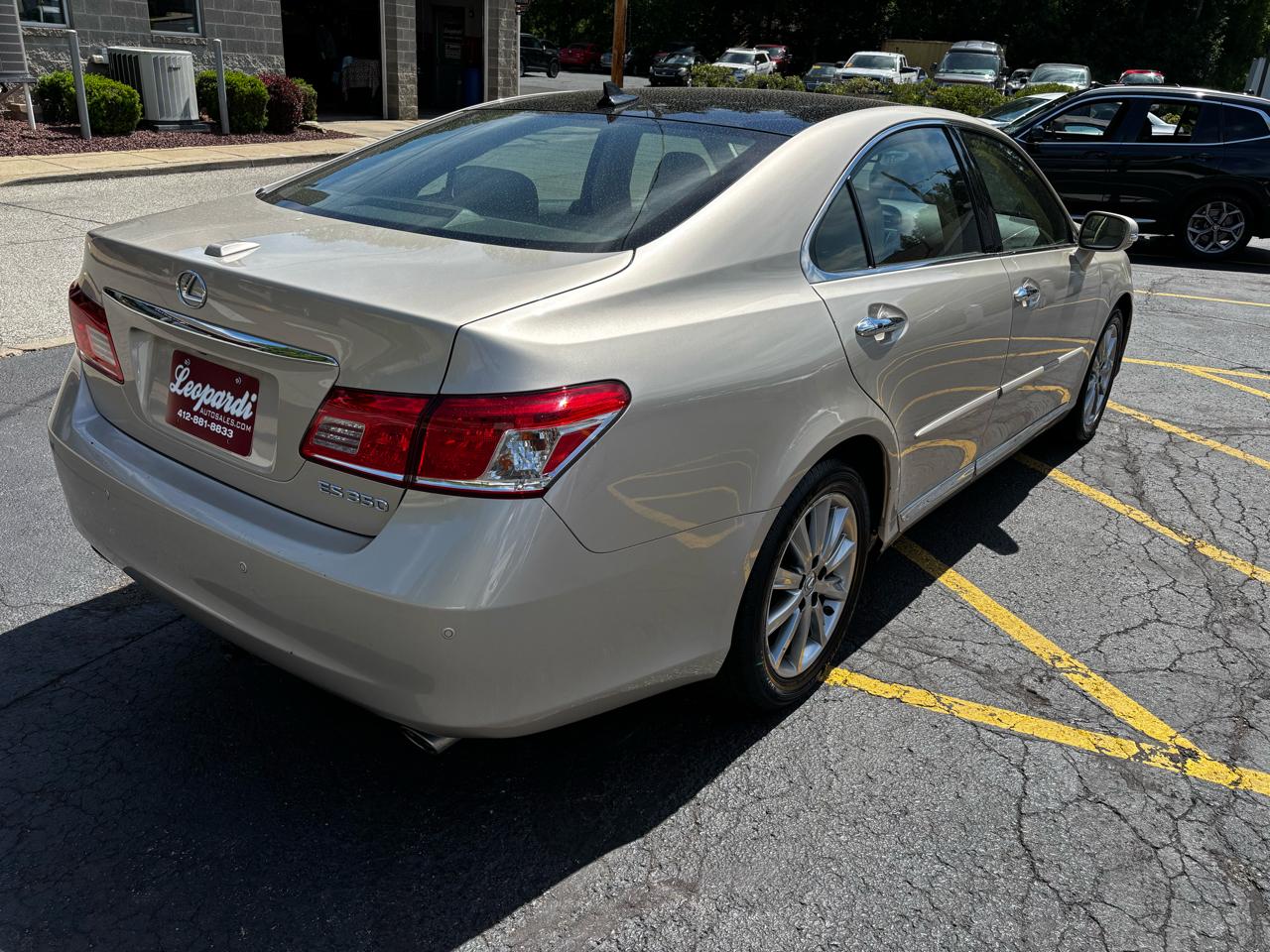 Lexus ES 350 4dr Sdn 2011