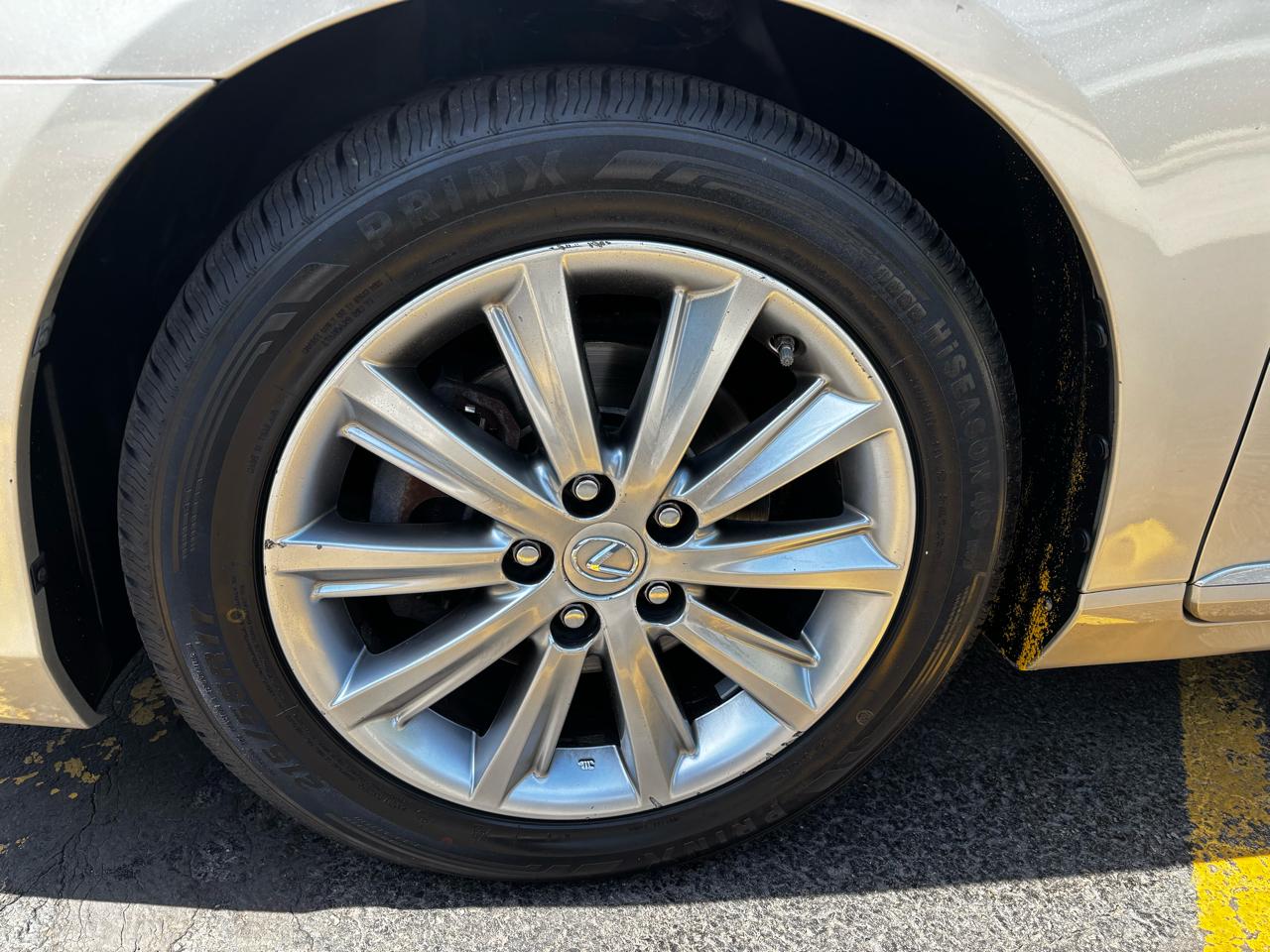Lexus ES 350 4dr Sdn 2011