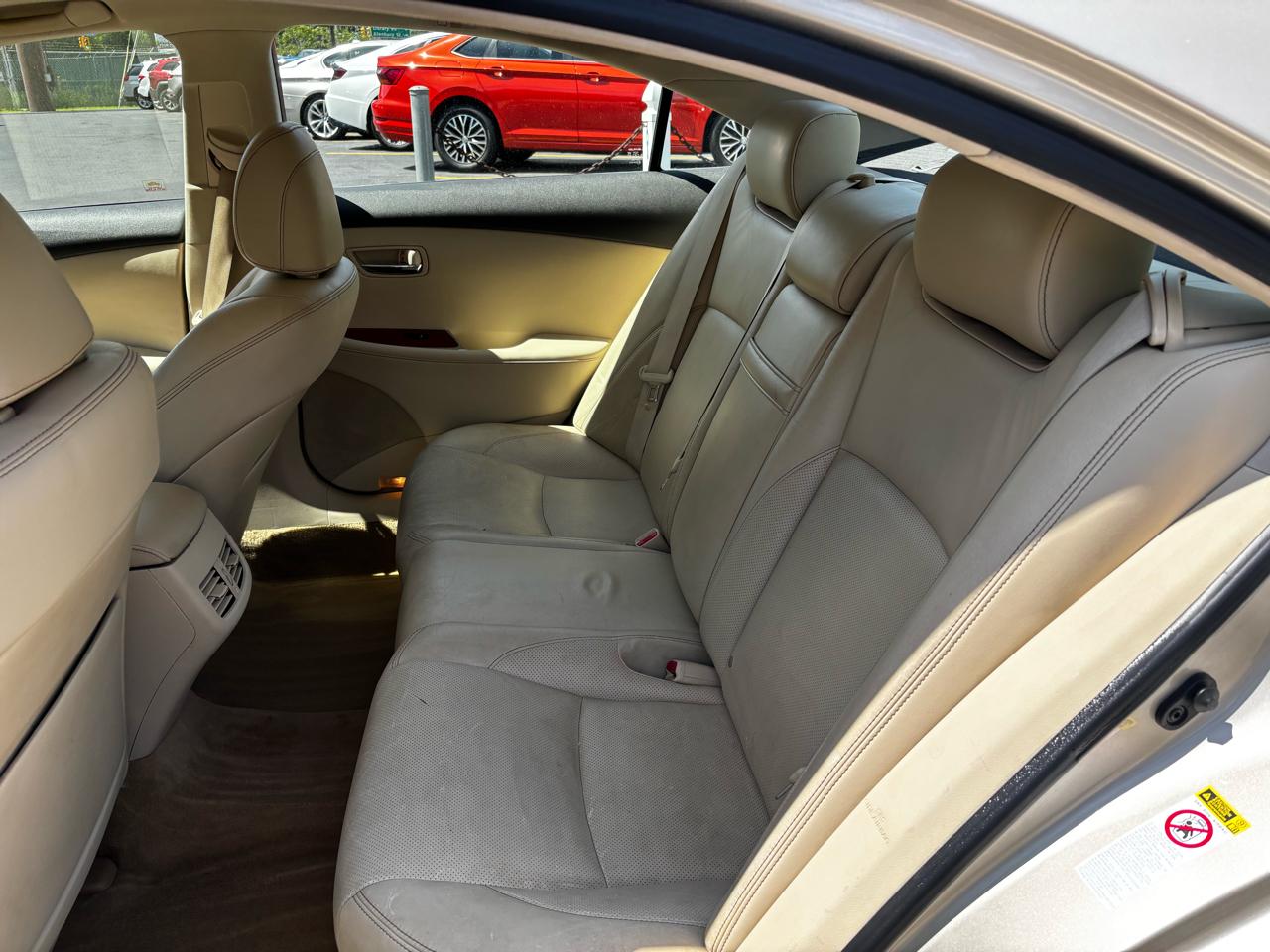 Lexus ES 350 4dr Sdn 2011