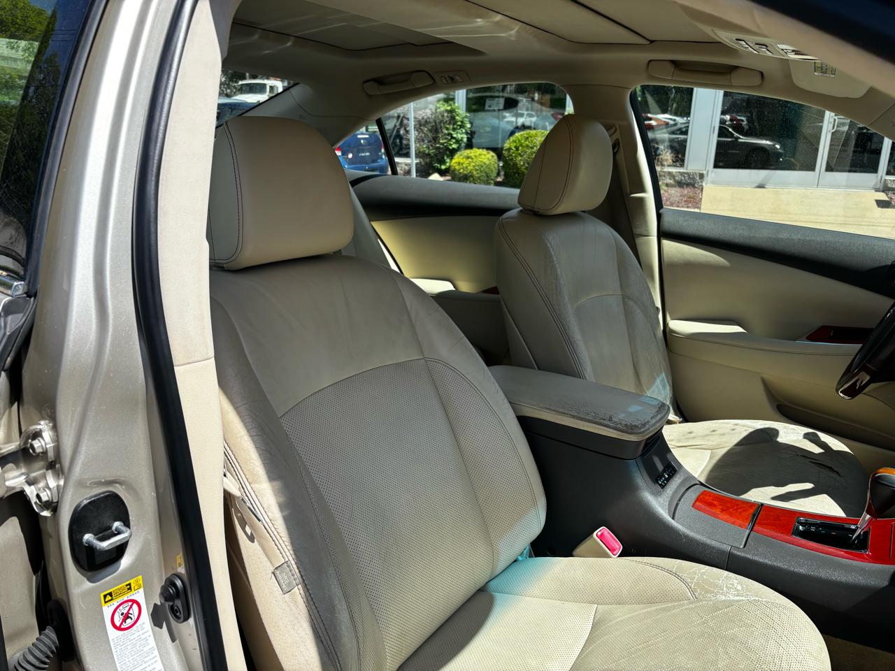 Lexus ES 350 4dr Sdn 2011