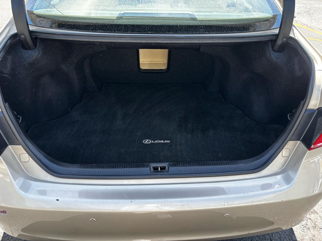 Lexus ES 350 4dr Sdn 2011