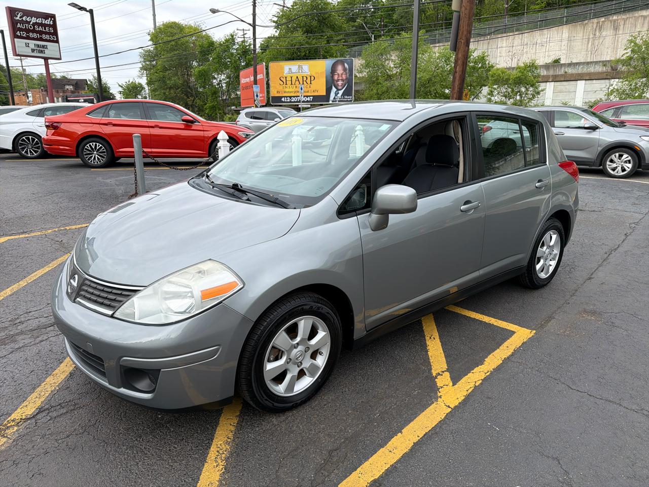 Nissan Versa 5dr HB I4 CVT 1.8 SL 2008