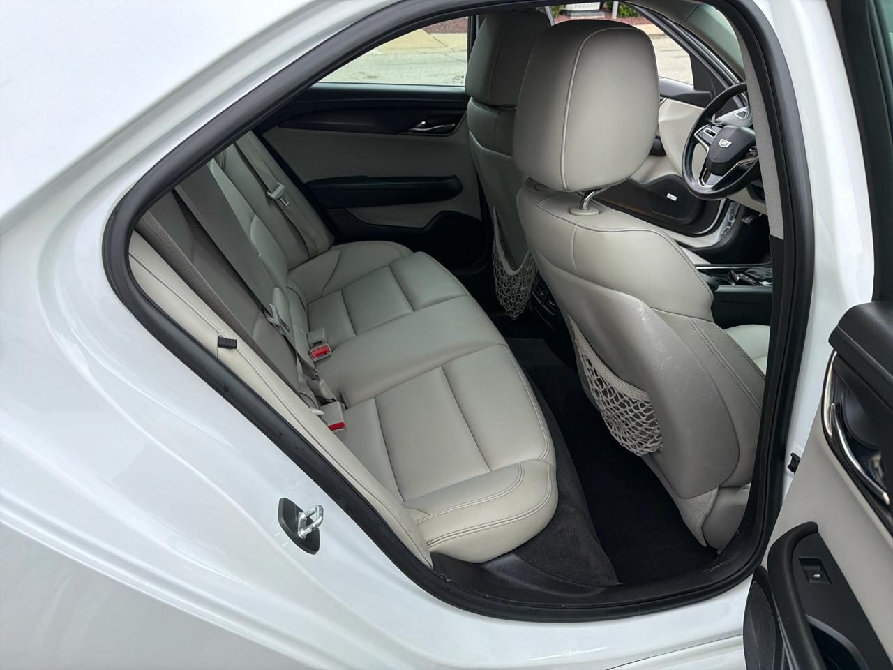 Cadillac ATS Sedan 4dr Sdn 2.0L Standard RWD 2016