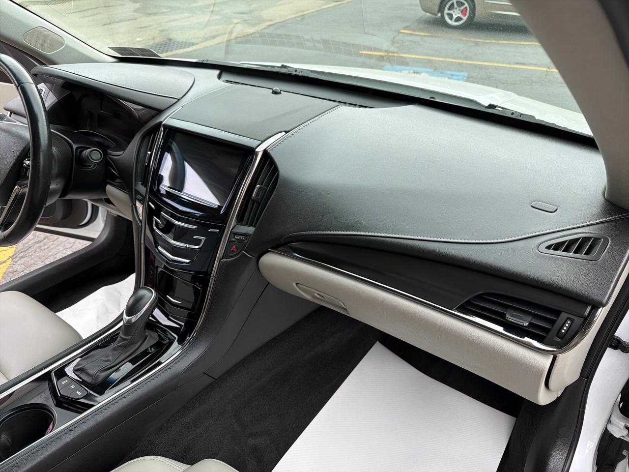 Cadillac ATS Sedan 4dr Sdn 2.0L Standard RWD 2016